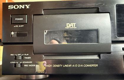 Sony-DT-750 DAT machine re-conditioned!
